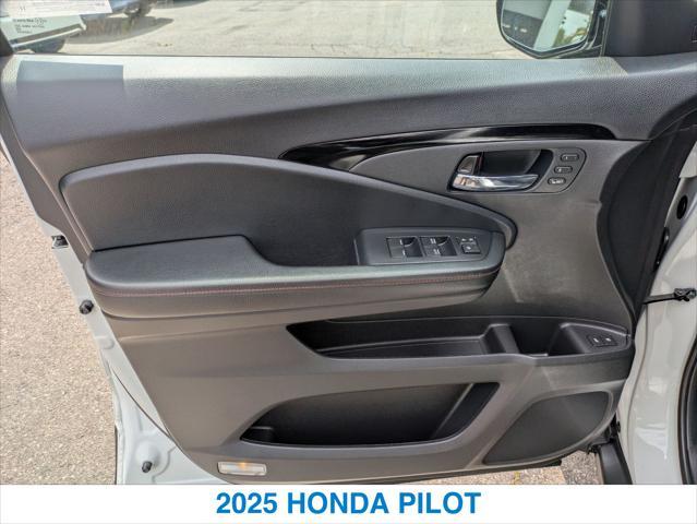 new 2025 Honda Pilot car, priced at $51,505