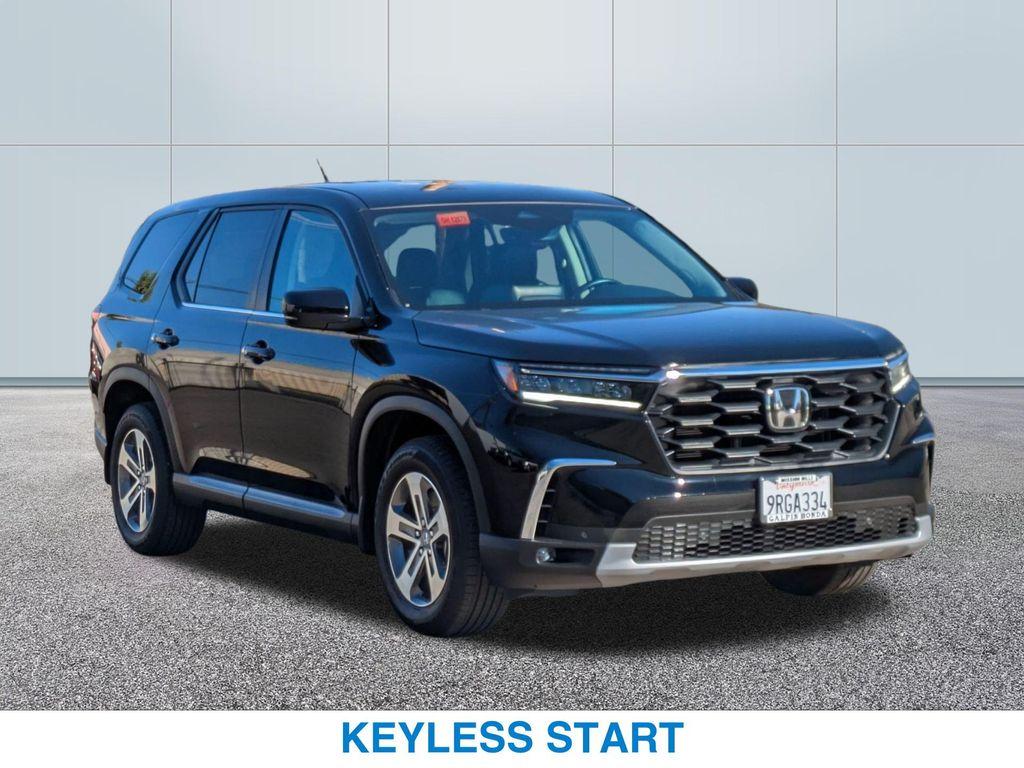 used 2025 Honda Pilot car, priced at $42,122