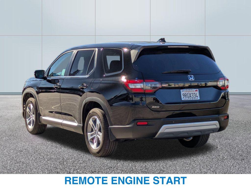 used 2025 Honda Pilot car, priced at $42,122