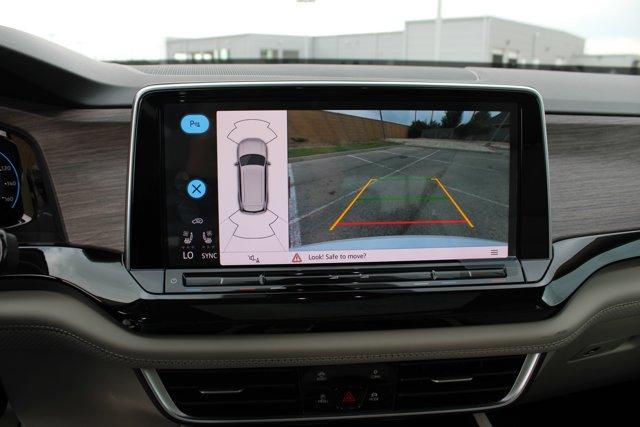 new 2025 Volkswagen Atlas car