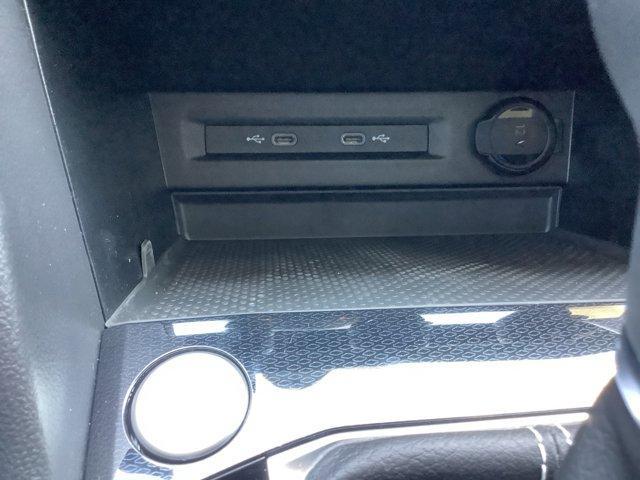 new 2025 Volkswagen Taos car