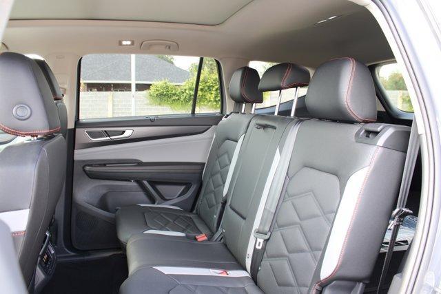new 2025 Volkswagen Atlas car, priced at $47,471
