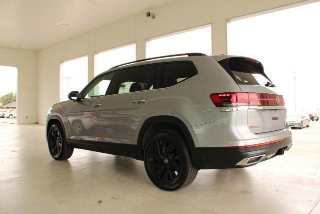 new 2025 Volkswagen Atlas car, priced at $45,591