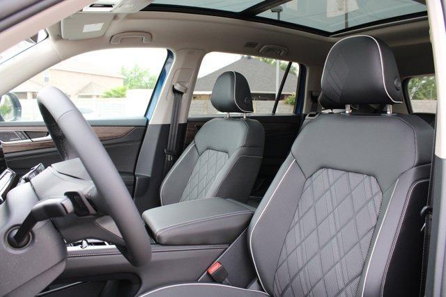 new 2025 Volkswagen Atlas car, priced at $54,971