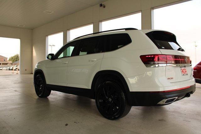 new 2025 Volkswagen Atlas car, priced at $45,471