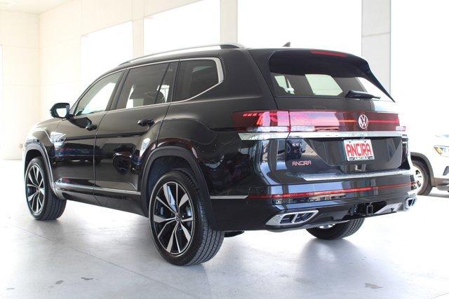 new 2025 Volkswagen Atlas car, priced at $54,221