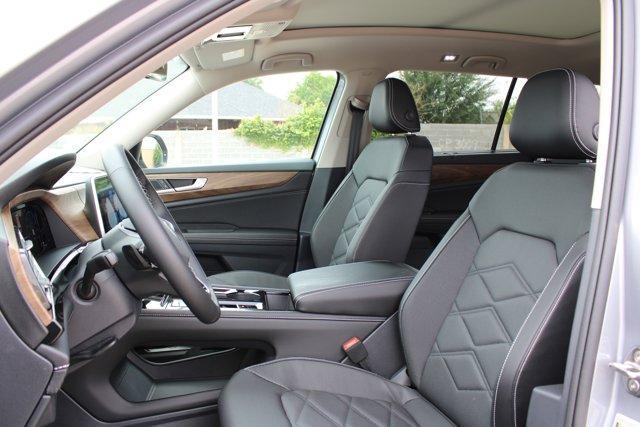 new 2025 Volkswagen Atlas car, priced at $43,251