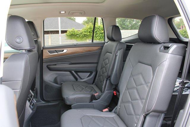 new 2025 Volkswagen Atlas car, priced at $44,711