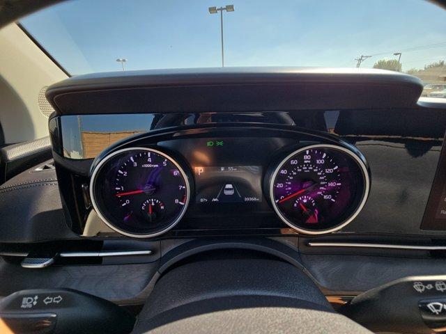 used 2023 Kia Carnival car, priced at $30,891