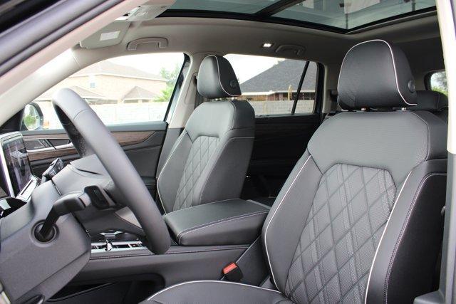 new 2025 Volkswagen Atlas car, priced at $54,391