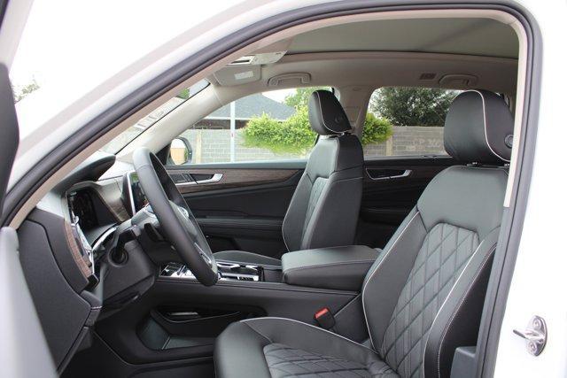 new 2025 Volkswagen Atlas car, priced at $54,641