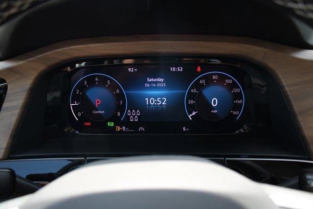 new 2025 Volkswagen Atlas car, priced at $42,621