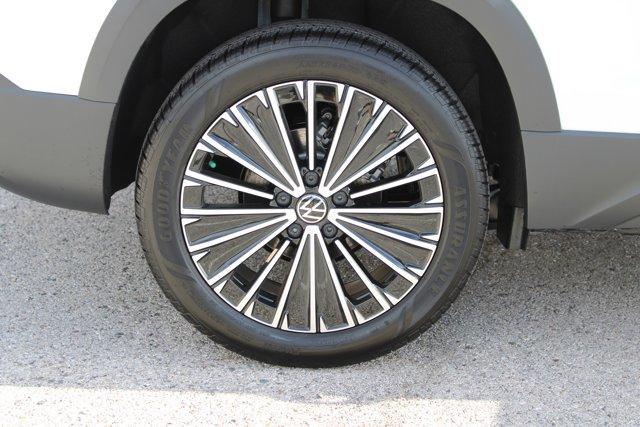 new 2025 Volkswagen Taos car, priced at $29,461
