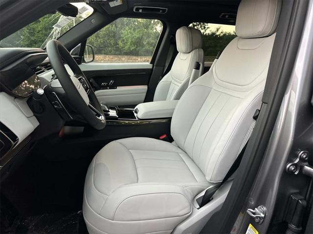 new 2025 Land Rover Range Rover Sport car, priced at $96,045