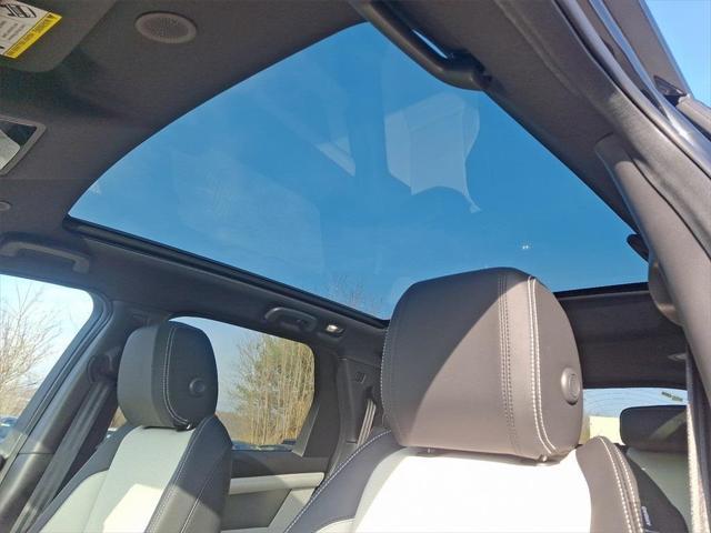 new 2025 Land Rover Discovery Sport car, priced at $64,402