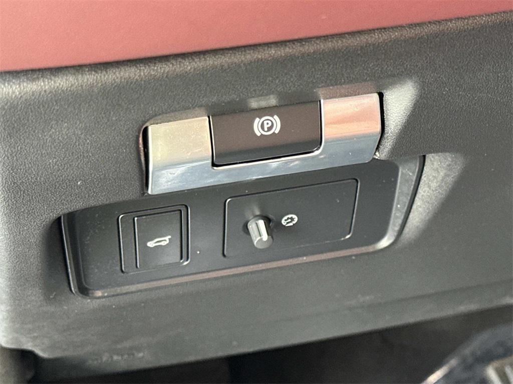 used 2020 Land Rover Range Rover Evoque car, priced at $24,771