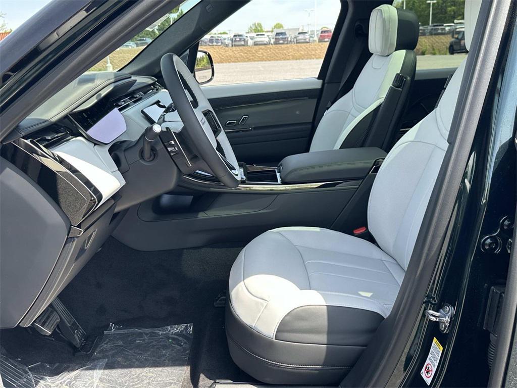 new 2025 Land Rover Range Rover Sport car, priced at $126,905