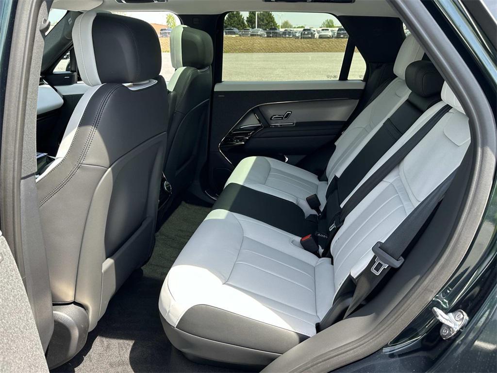 new 2025 Land Rover Range Rover Sport car, priced at $126,905