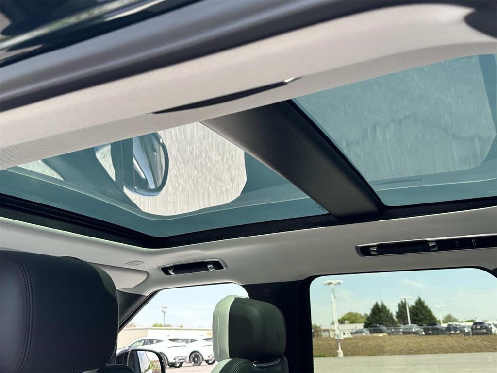 new 2025 Land Rover Range Rover Sport car, priced at $126,905