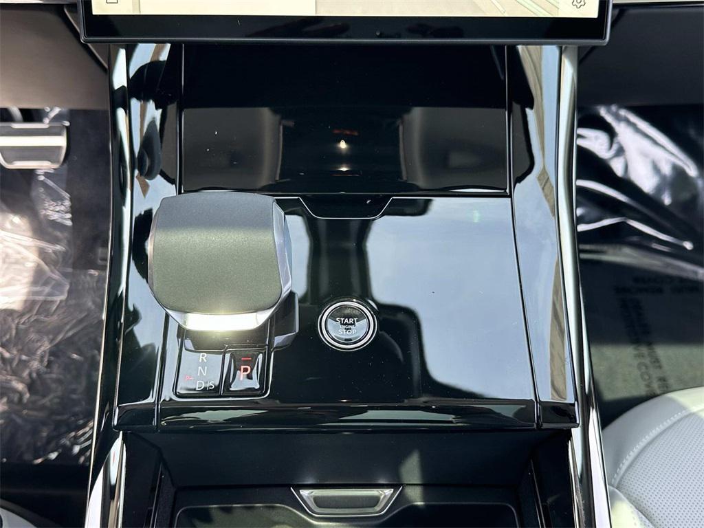 new 2025 Land Rover Range Rover Sport car, priced at $126,905