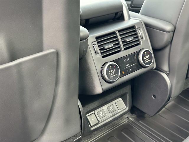 new 2025 Land Rover Discovery car, priced at $91,528
