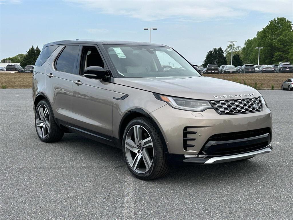 new 2025 Land Rover Discovery car, priced at $83,493