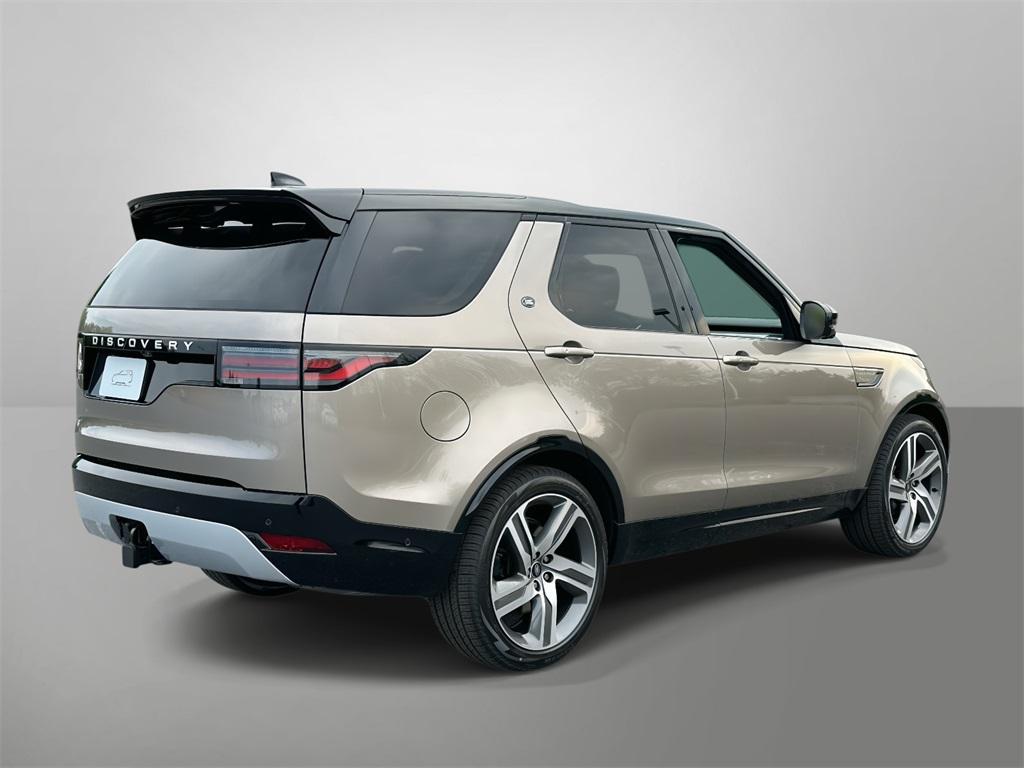 new 2025 Land Rover Discovery car, priced at $83,493
