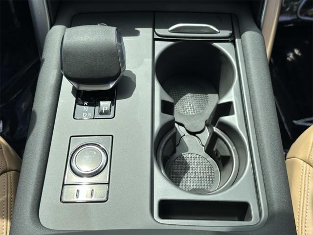 new 2025 Land Rover Discovery car, priced at $85,749