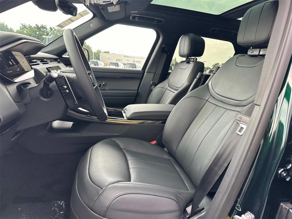 new 2025 Land Rover Range Rover Sport car, priced at $105,540