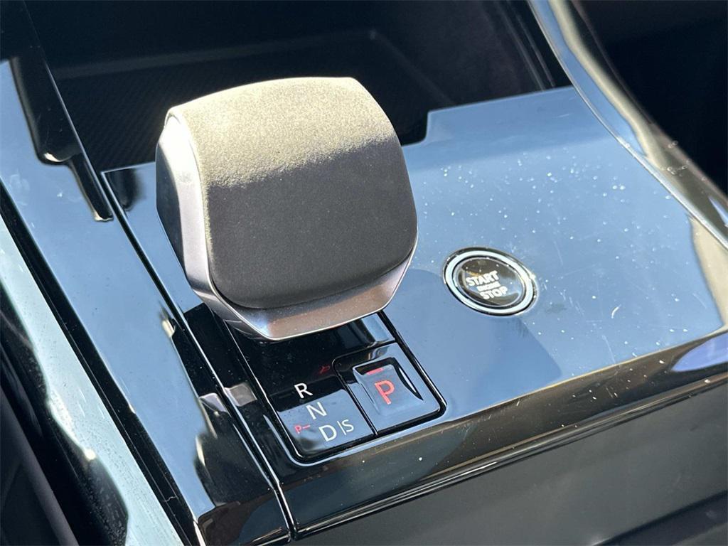 used 2025 Land Rover Range Rover Sport car, priced at $105,880