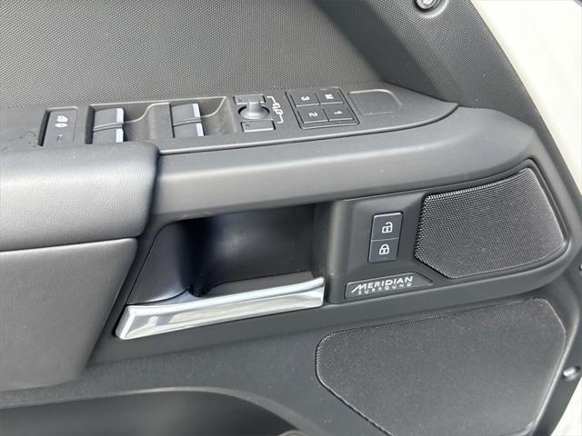 new 2025 Land Rover Defender car, priced at $100,627