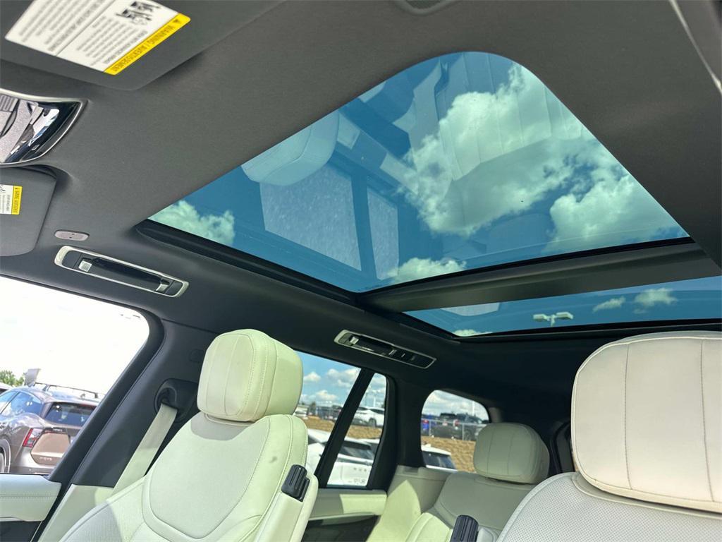 new 2025 Land Rover Range Rover car, priced at $145,955