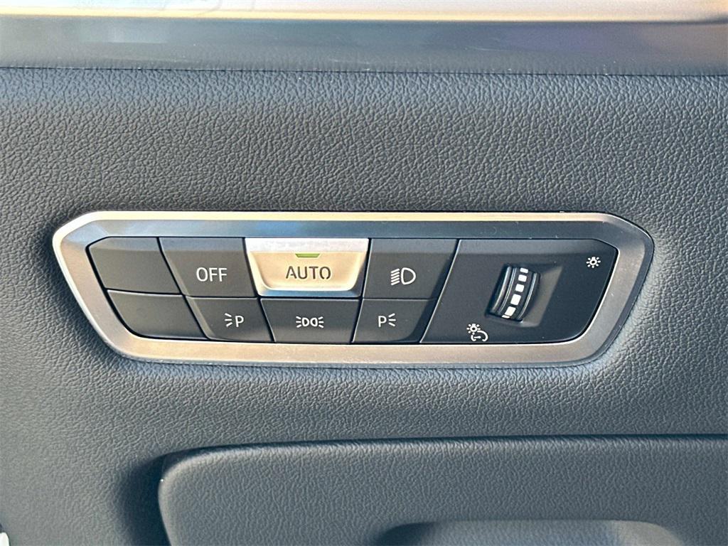 used 2023 BMW X7 car, priced at $57,880