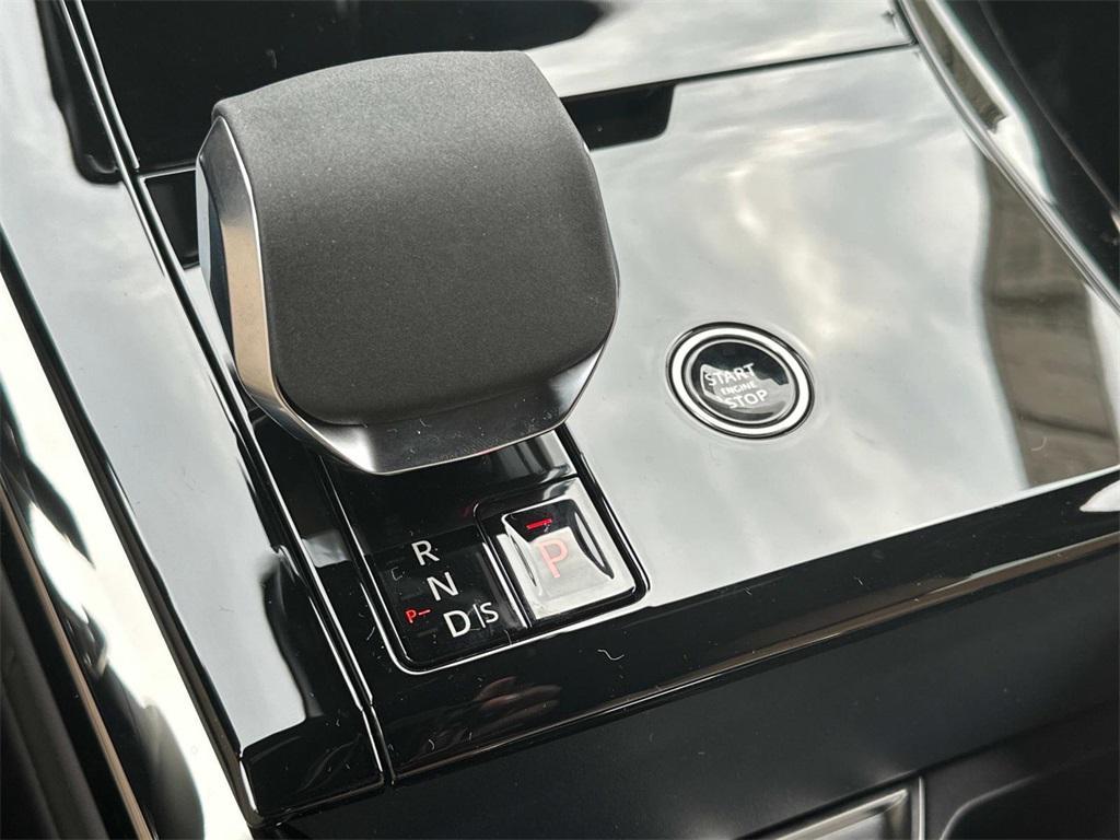 new 2025 Land Rover Range Rover Sport car, priced at $95,490