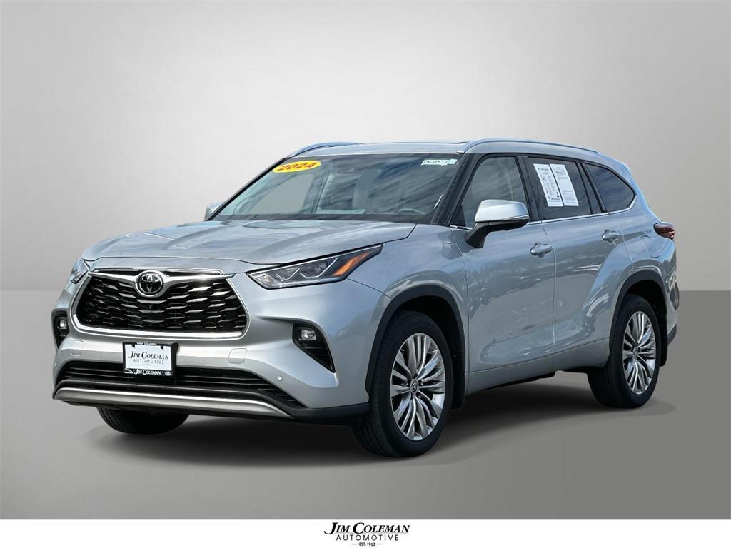 used 2024 Toyota Highlander car, priced at $46,474