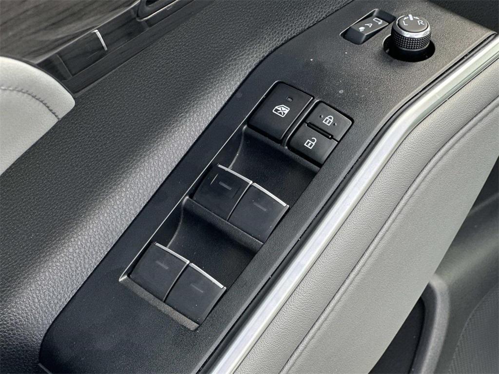 used 2024 Toyota Highlander car, priced at $46,474