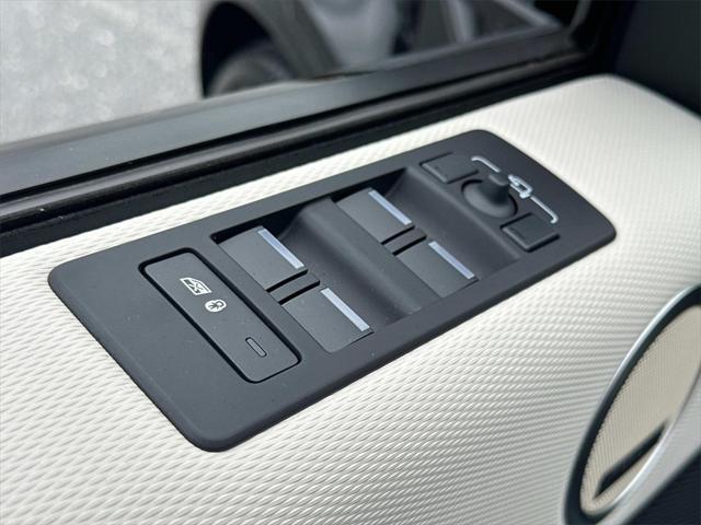 used 2024 Land Rover Discovery car, priced at $59,990