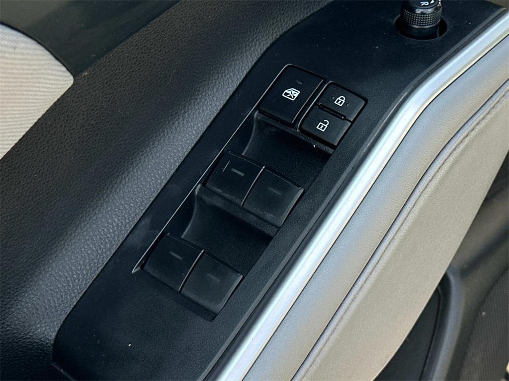 used 2022 Toyota Highlander car, priced at $30,290