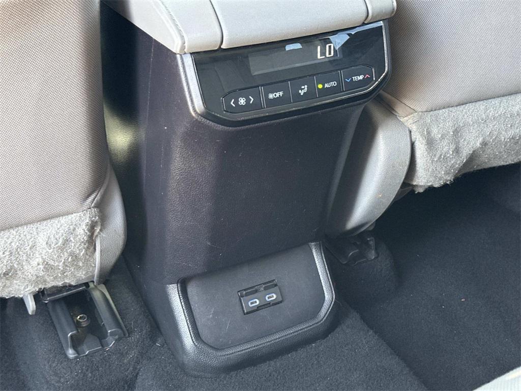used 2022 Toyota Highlander car, priced at $30,290