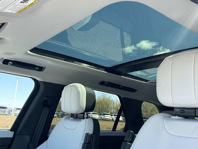 new 2025 Land Rover Range Rover Sport car, priced at $104,239