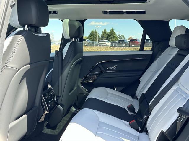 new 2025 Land Rover Range Rover Sport car, priced at $104,239