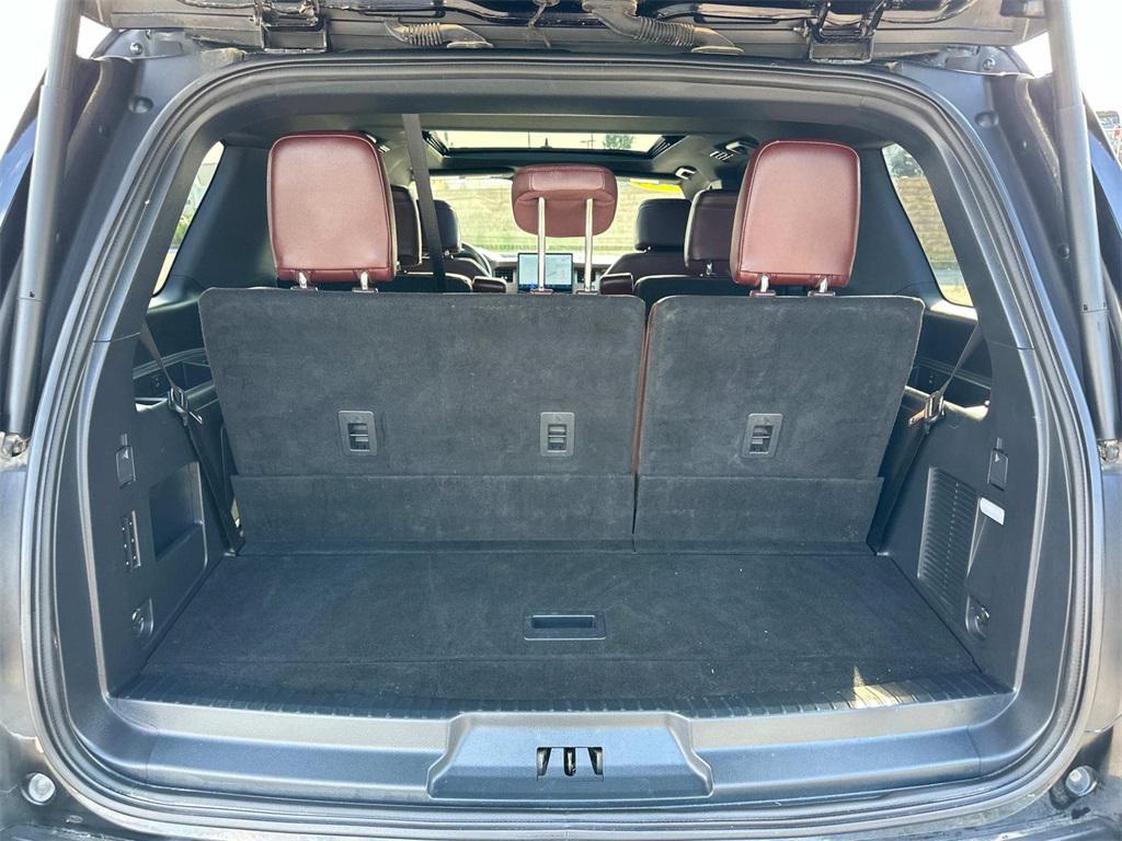 used 2024 Ford Expedition car, priced at $40,900