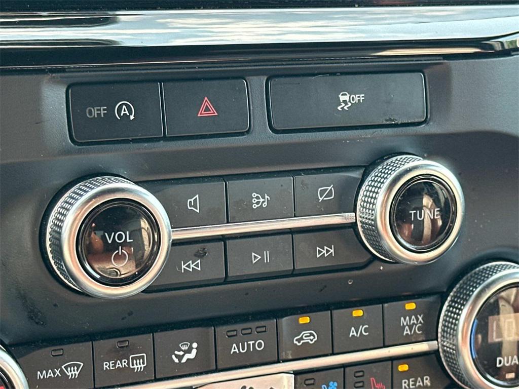 used 2024 Ford Expedition car, priced at $40,900