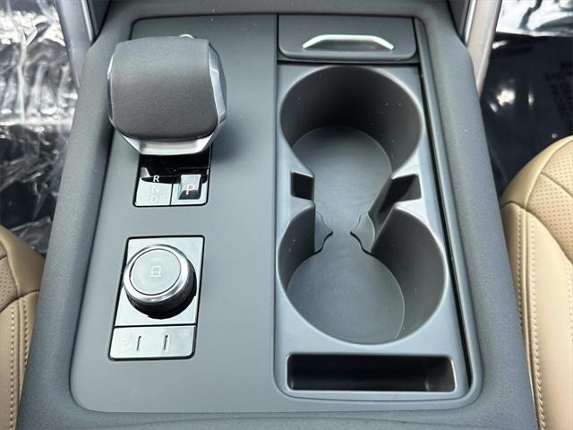 new 2025 Land Rover Discovery car, priced at $83,202