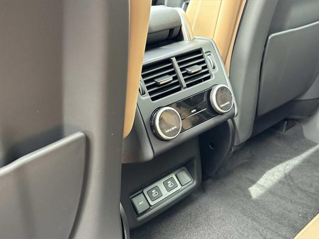 new 2025 Land Rover Discovery car, priced at $83,202