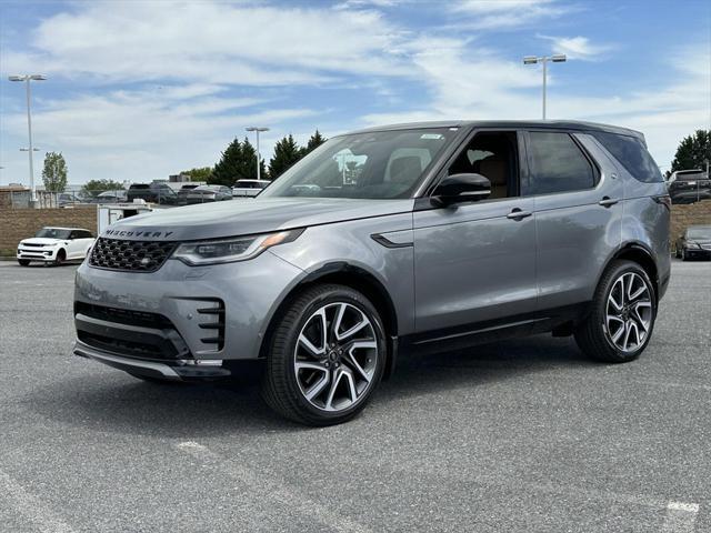 new 2025 Land Rover Discovery car, priced at $83,202