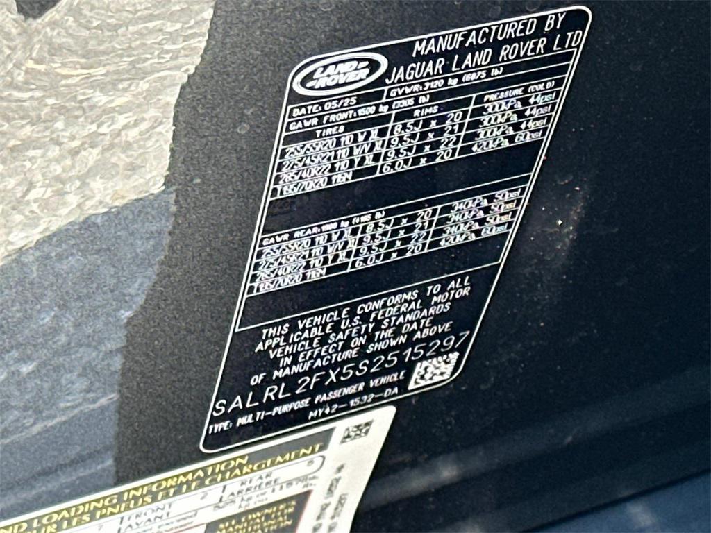 new 2025 Land Rover Discovery car, priced at $75,338