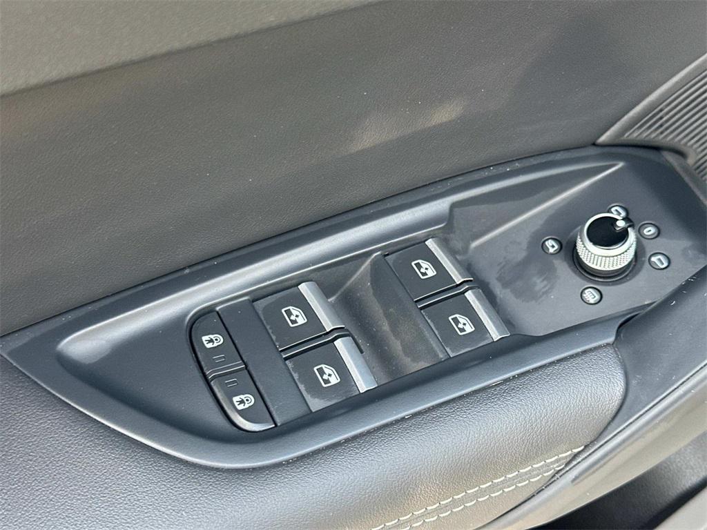 used 2023 Audi SQ5 car, priced at $45,489