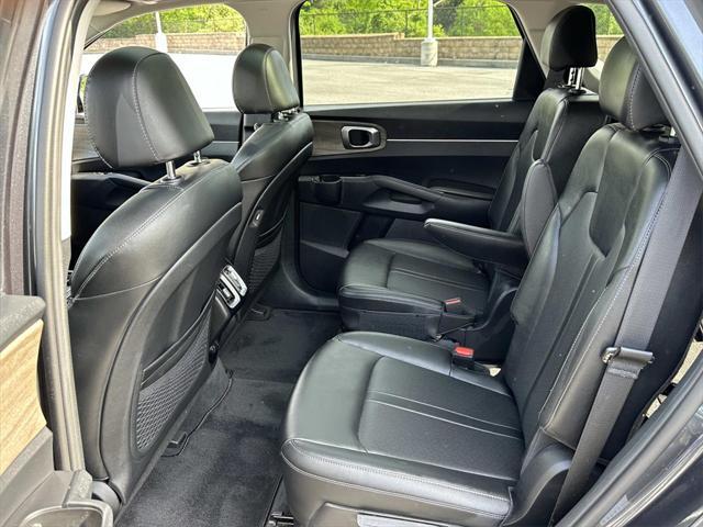 used 2022 Kia Sorento car, priced at $27,492