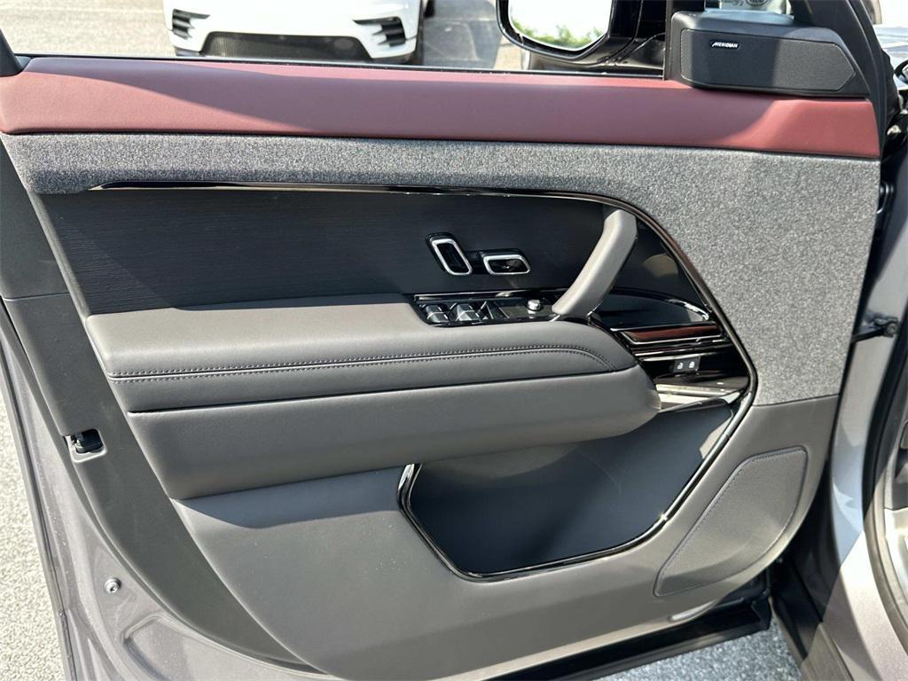 new 2025 Land Rover Range Rover Sport car, priced at $103,855